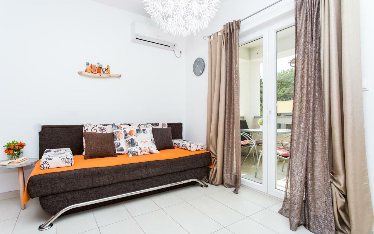 Apartments Matea I Башка Екстер'єр фото